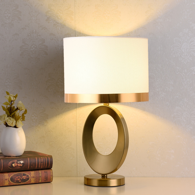 Nordic ins light luxury small  - đánh giá và giá Desk Lamp